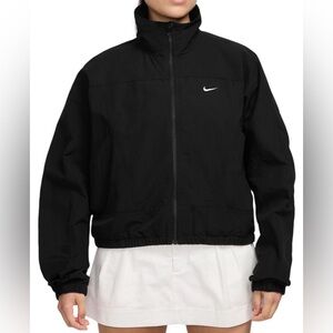 Nike Women's Size Xs Sportswear Everything Wovens Repel UV Protection Jacket